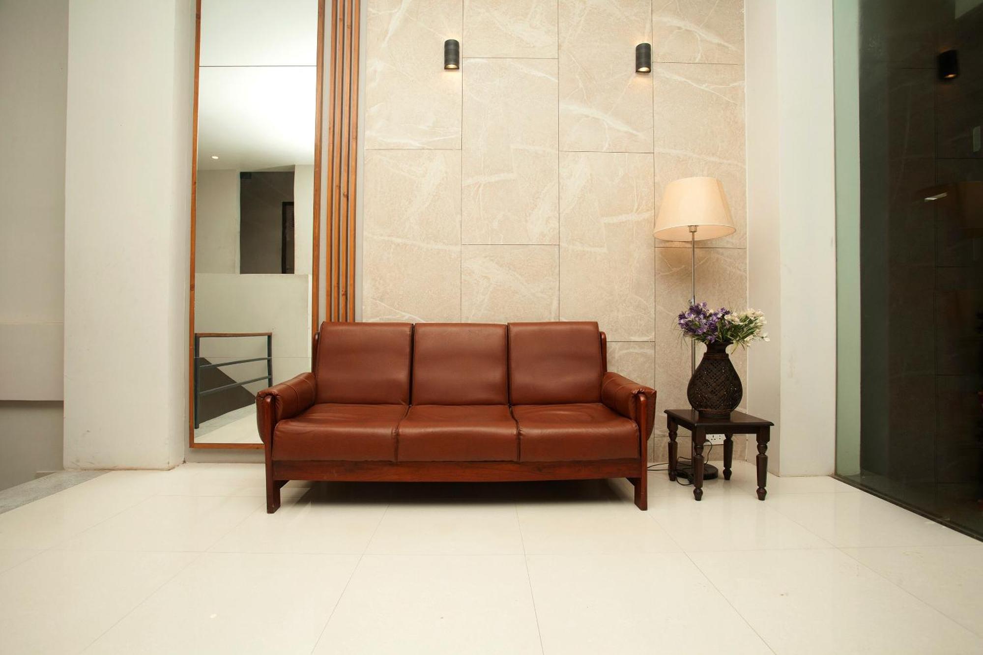 קטמנדו Oyo 626 Hotel Himchuli מראה חיצוני תמונה