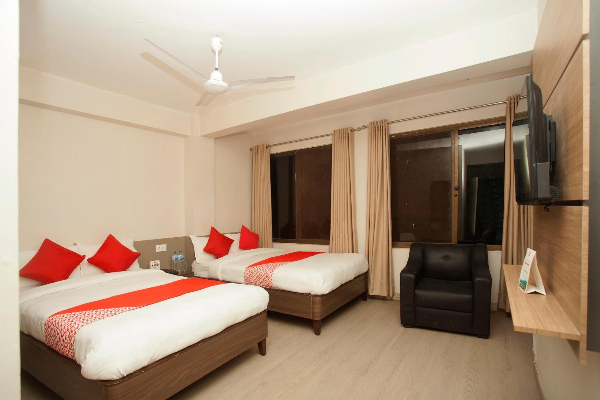 קטמנדו Oyo 626 Hotel Himchuli מראה חיצוני תמונה