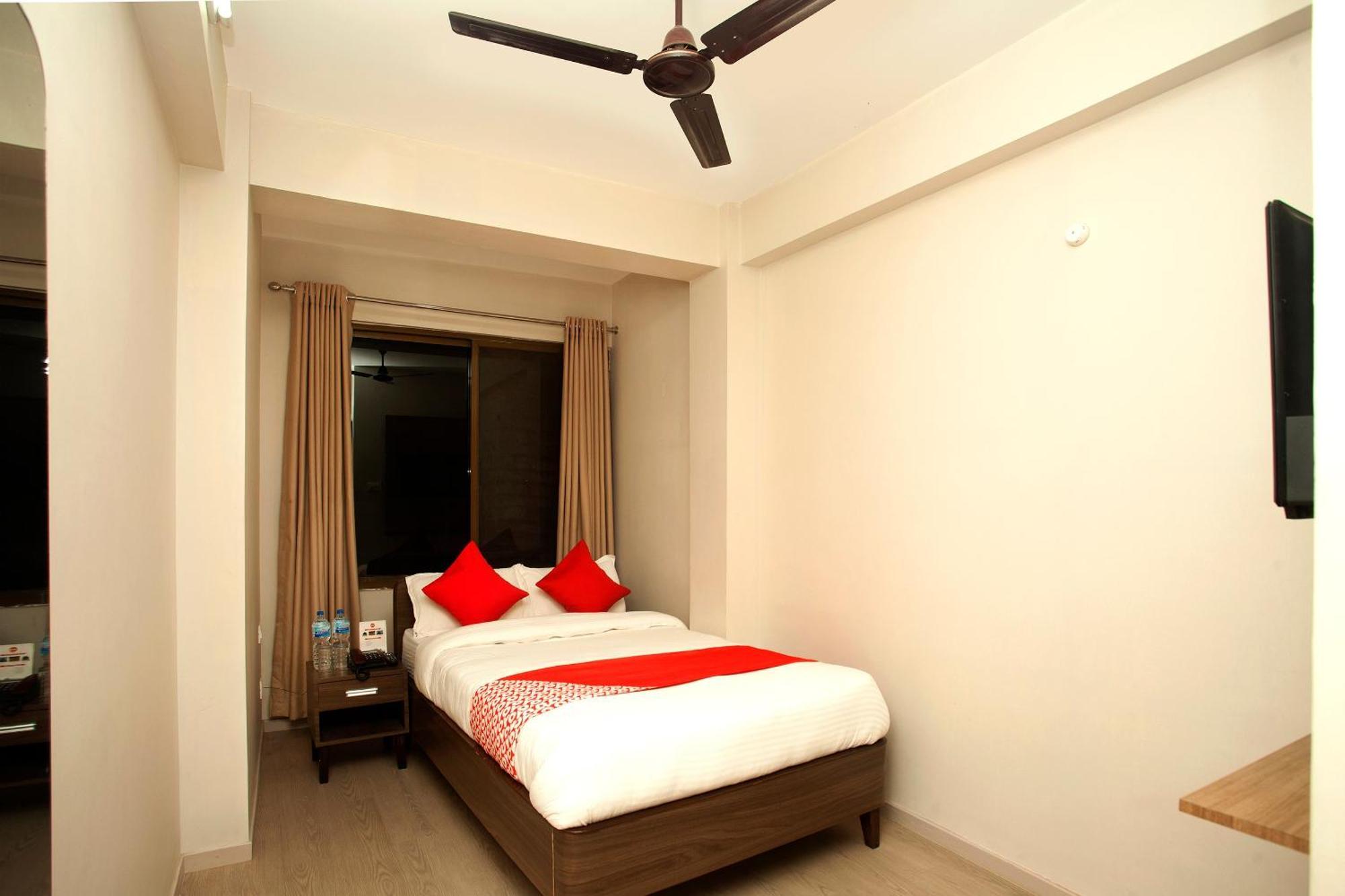 קטמנדו Oyo 626 Hotel Himchuli מראה חיצוני תמונה