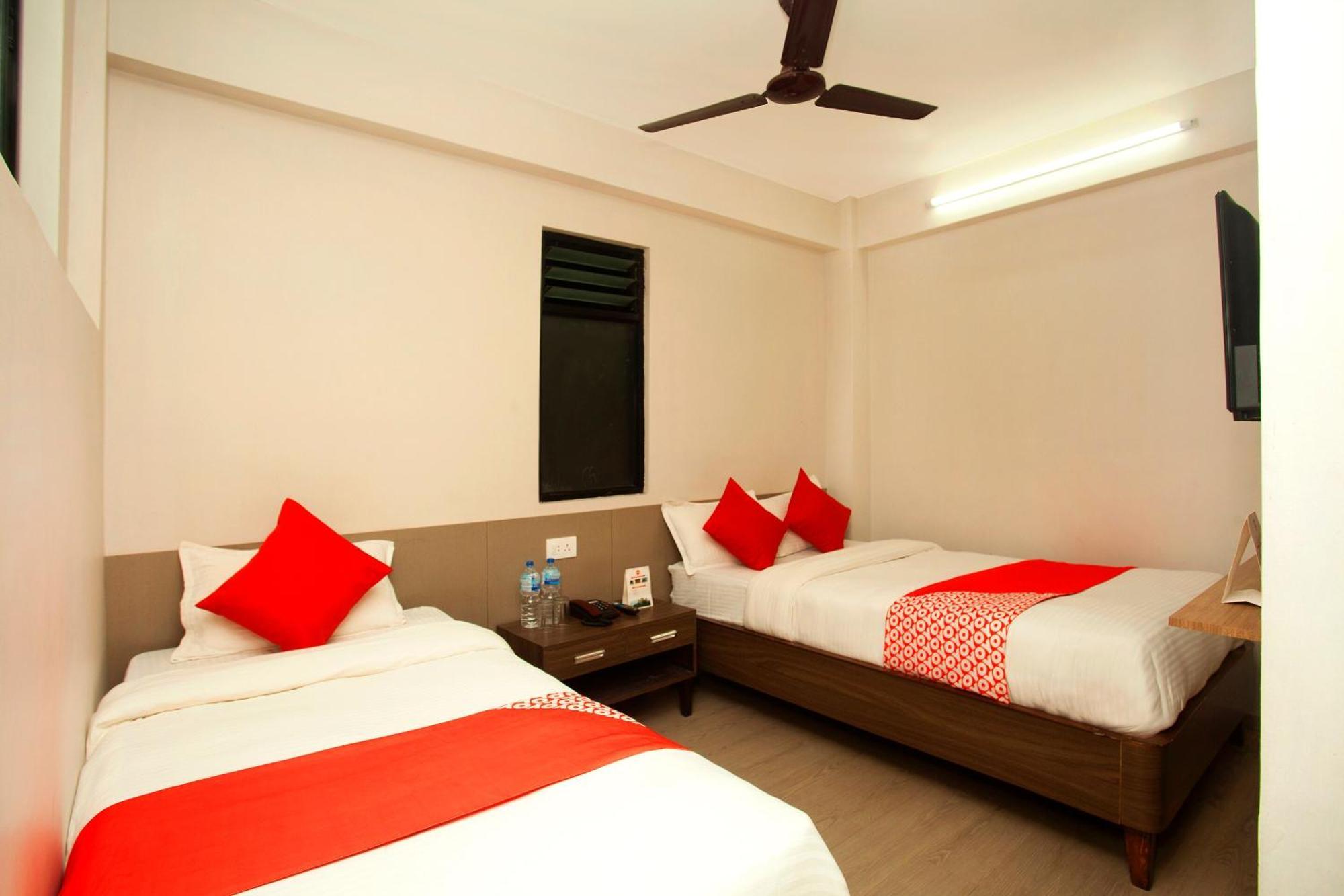 קטמנדו Oyo 626 Hotel Himchuli מראה חיצוני תמונה